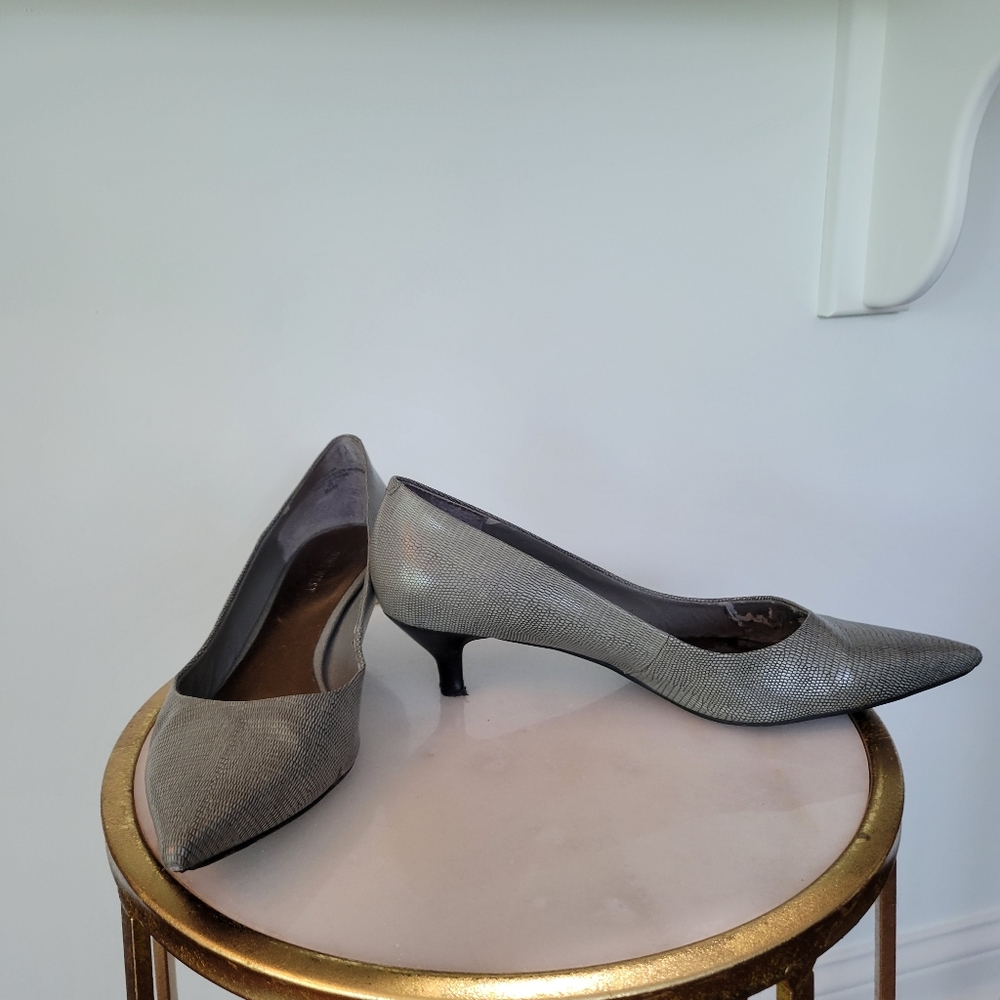 Nine West.  Grey crocodile print kitten heel shoes Size 9 1/2